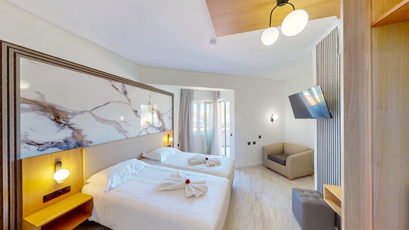 MHCB - Family Room - 1